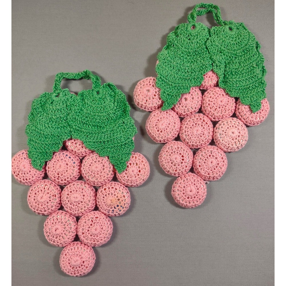 Vtg Handmade Crochet Pink Grape Bunch Pot Holders Set of 2 Kitchen Trivets